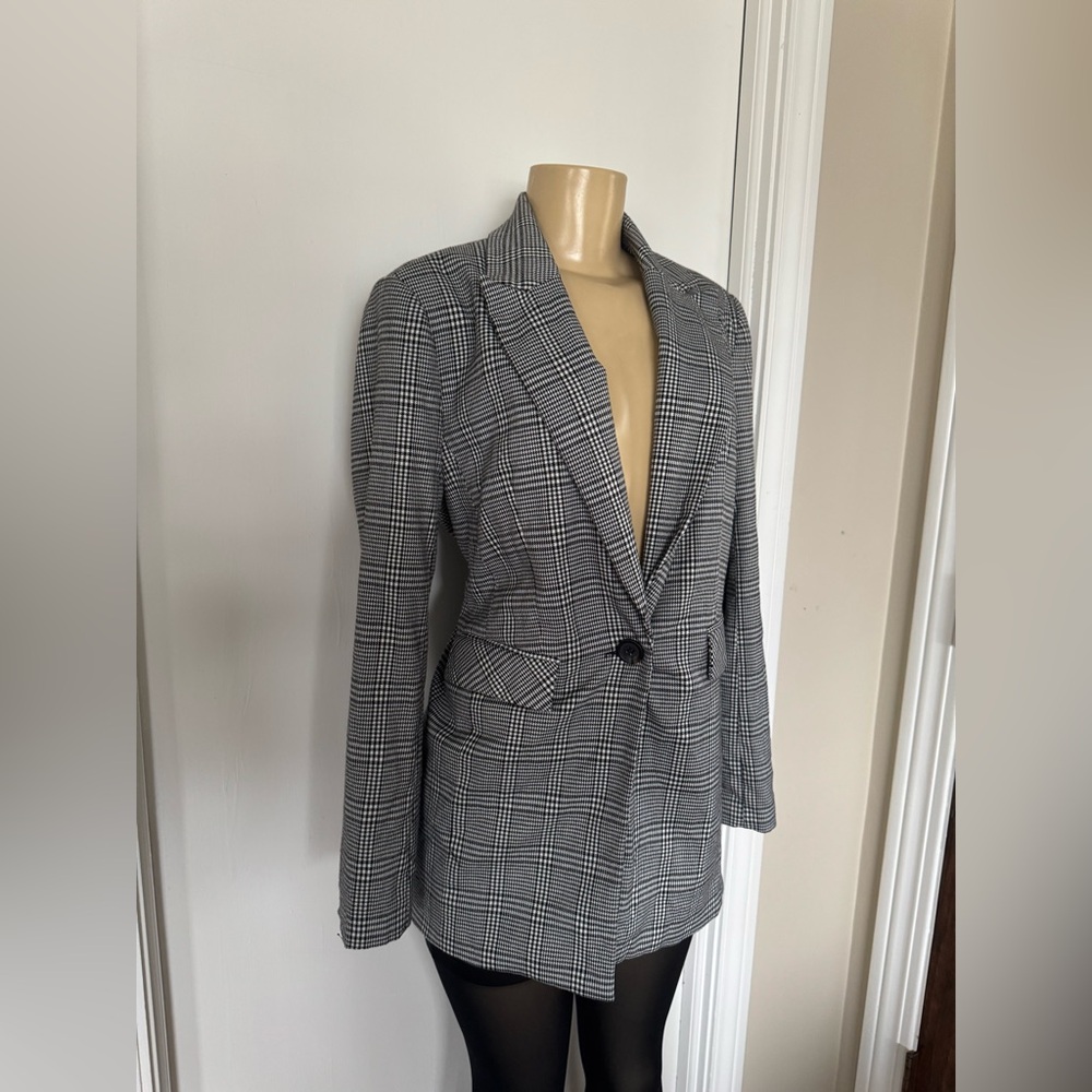 Forever 21 plaid long blazer size medium